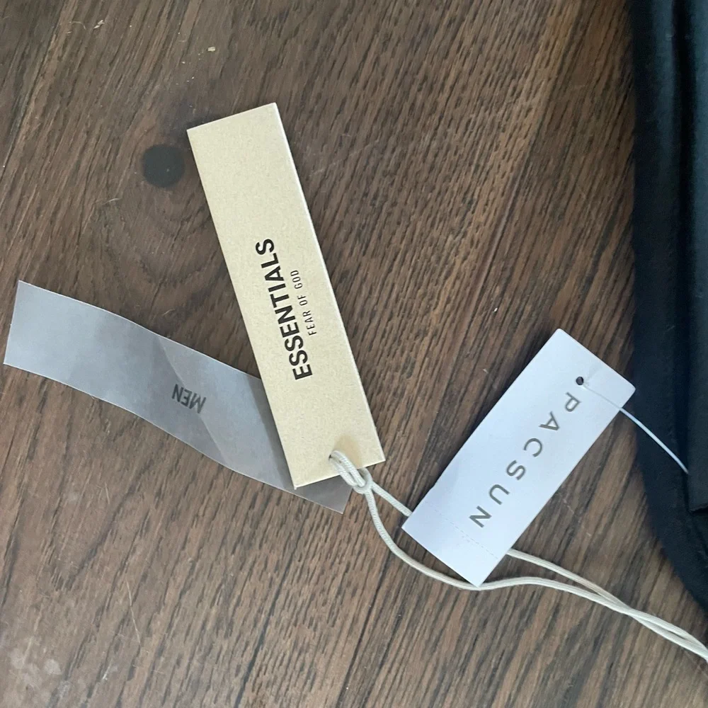 Fear of god Essentials Black Shorts strech limo - Picture 3 of 3